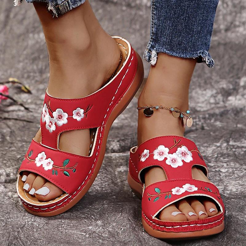 Women Slippers Embroider Flowers Leather Woman Sandals  Outdoor Light Casual Wedges Slippers Slip on Summer Shoes for Women