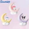 Ekte MINISO Sanrio Nattlys Cinnamoroll Kuromi Kawaii Animasjon Mykt Varmt Lys Dekorasjon LED Nattbordslampe USB