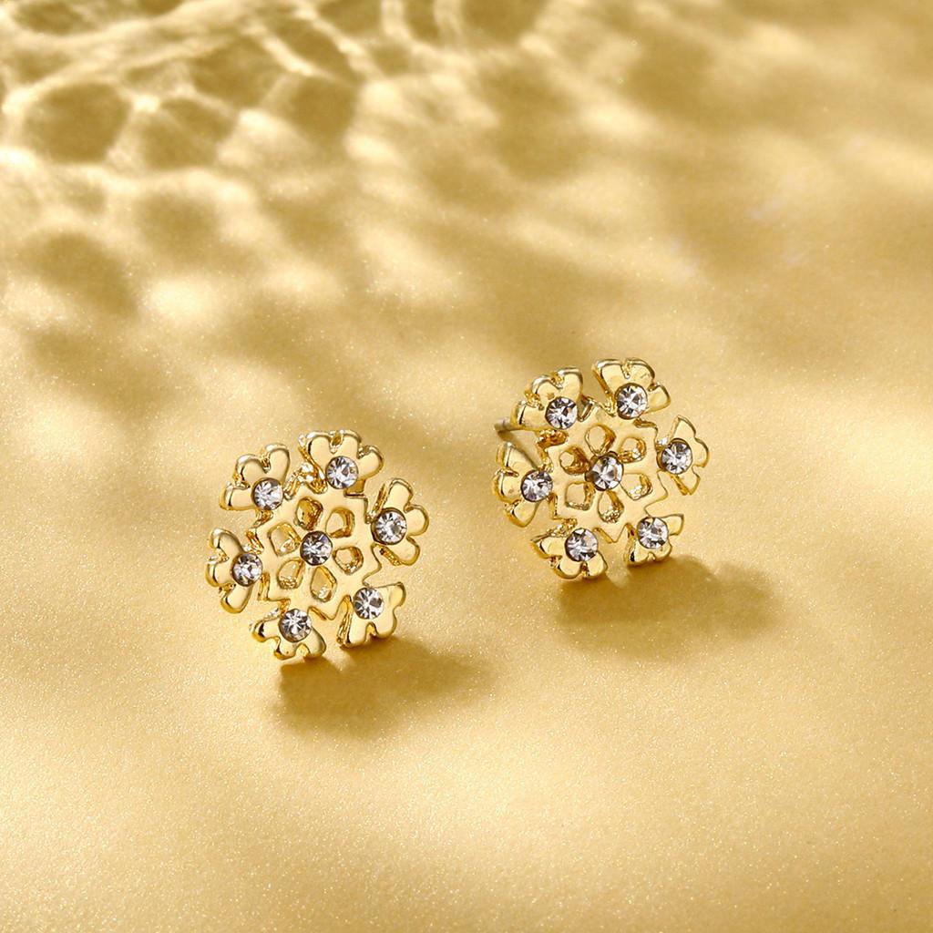 Stud Snowflake Fashionable Earrings With Unique Metal Design Perfect Holiday Jewelry