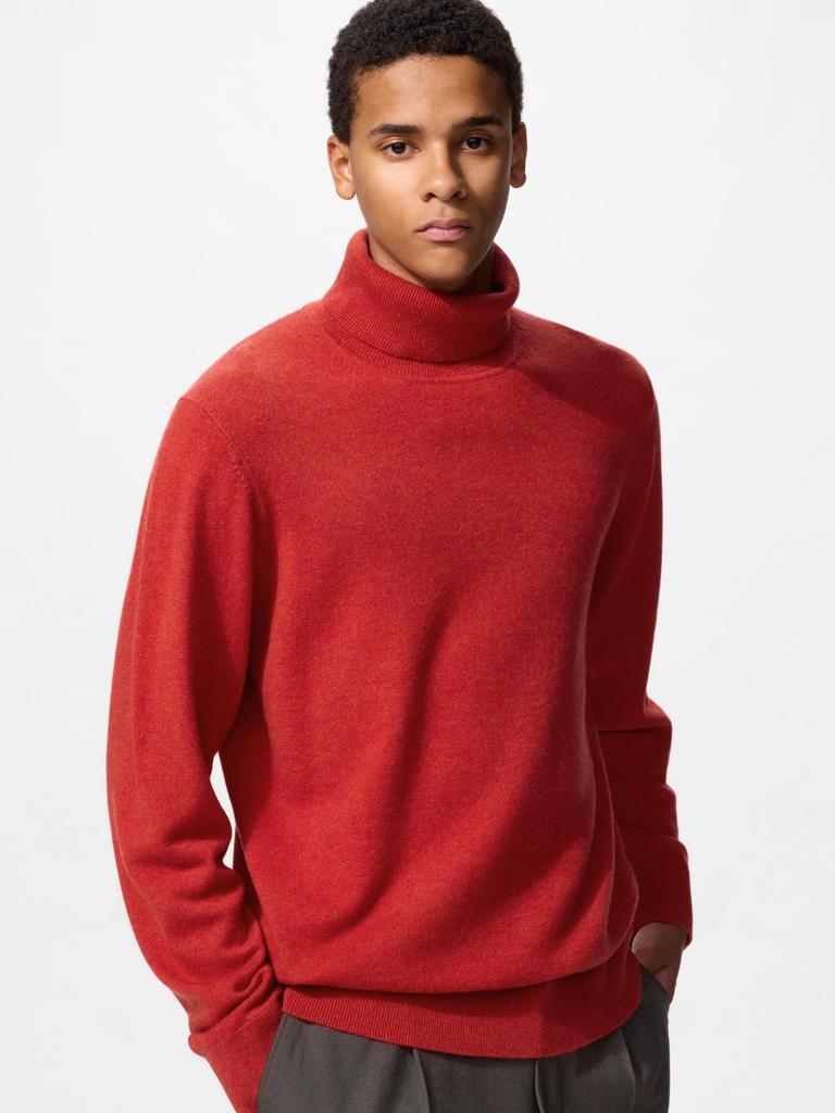 Uniqlo Cashmere Turtleneck Sweater
