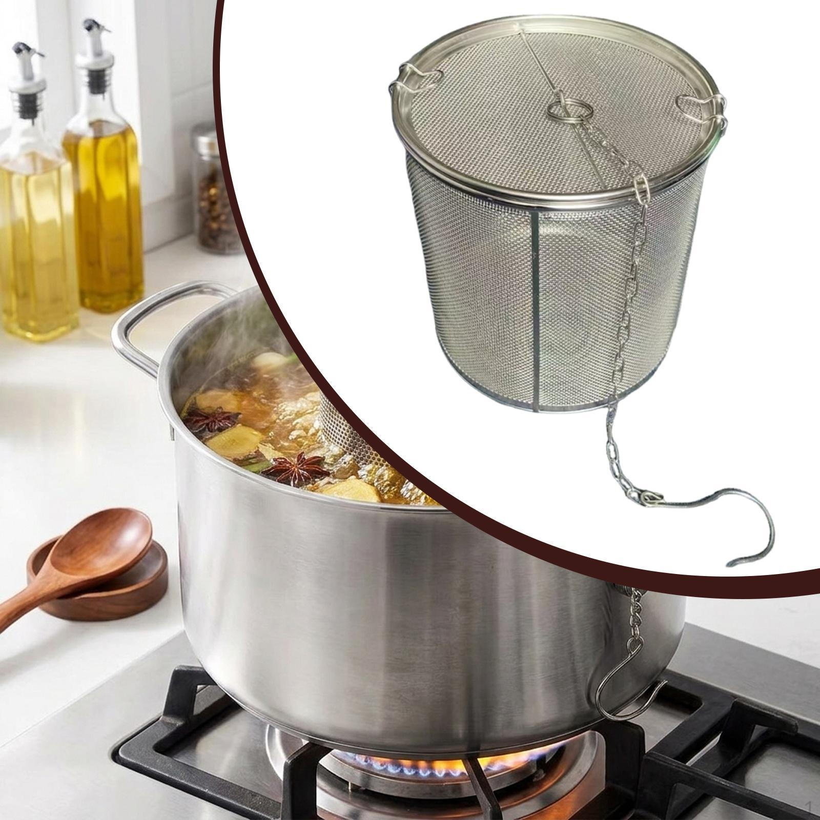 

Basket Made of Stainless Steel with Fine Sieve, Ideal for Flavoring Soups And Preparing Spicy Dishes 12cmx12.5cm