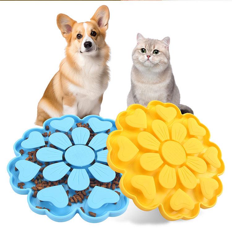 Silicone Pet Licking Mat with Suction - Anti-Choke, Anti-Slip Slow Feeder for Cats & Dogs