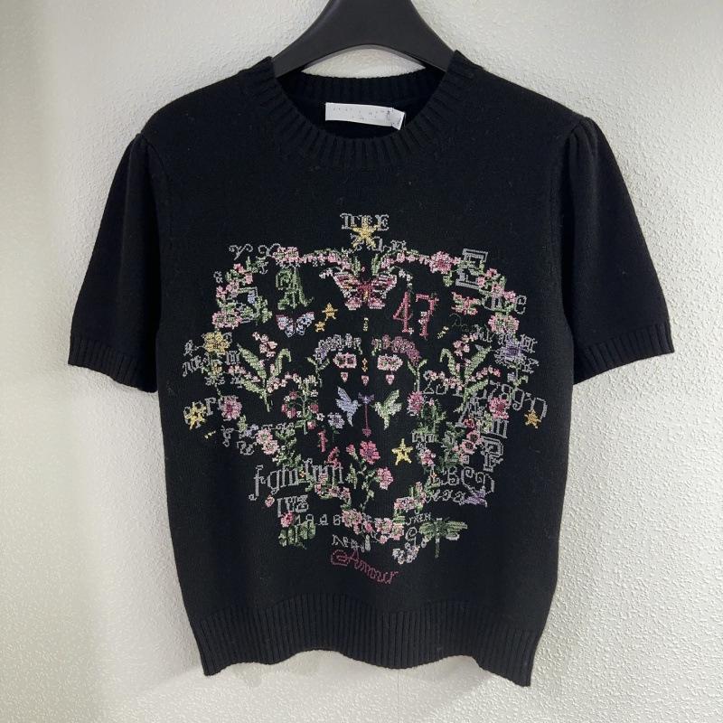 Women's Early Spring Embroidered Round Neck Short Sleeve Knitted Top