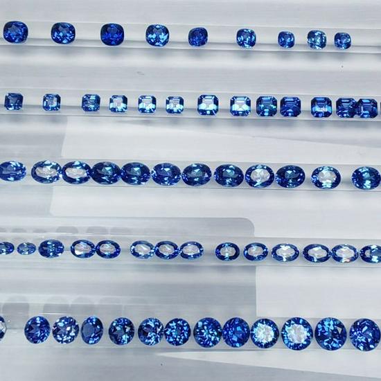 Kultivierter Blauer Saphir Kornblume Lose Steine Fassung Verschiedene Formen Schmuck Zubehör