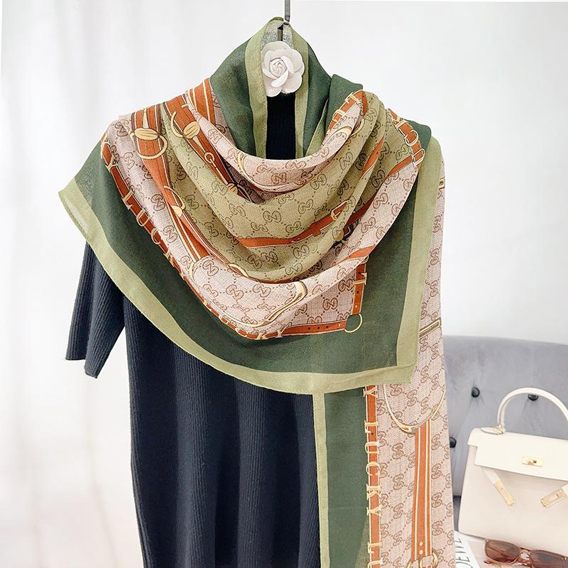 Elegant literary and artistic fan, niche creative printed scarf, high-end sense, fashionable temperament, air-conditioned room with shawl outside