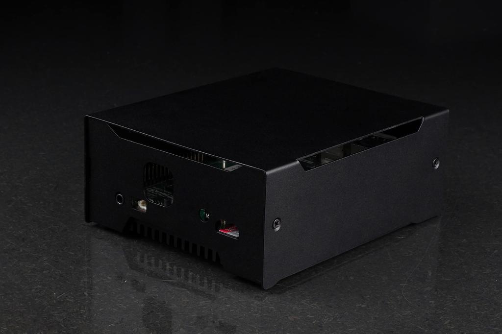 KKSB Pouzdra Pouzdro pro Odroid M1, Pískovaný hliník, Černý eloxovaný povrch