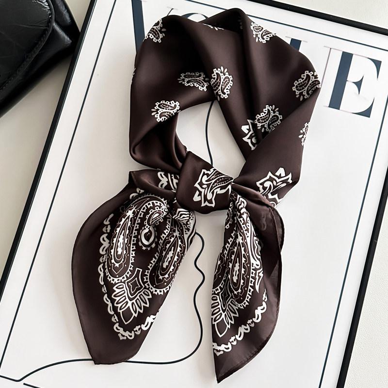 Stile britannico geometrico nuovo collo 71 seta sintetica piccolo foulard primavera e autunno versatile temperamento foulard da collo da donna