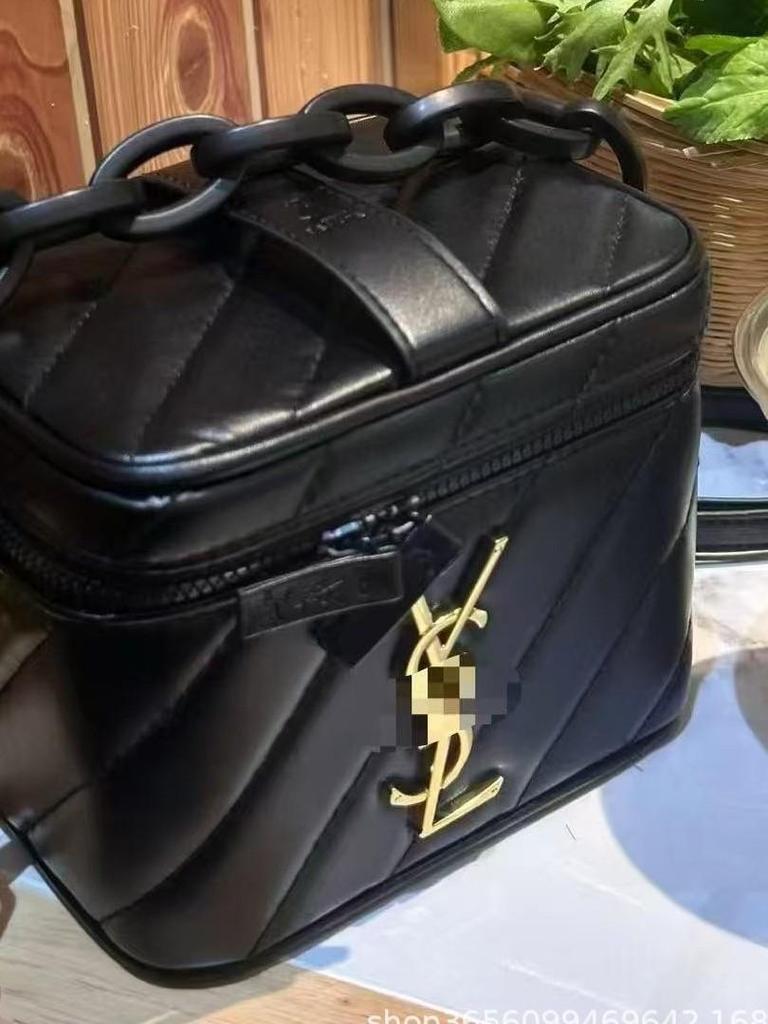 2025 Women's Crossbody Handbag: Stylish Versatile Makeup Bag with Gold & Black Labels