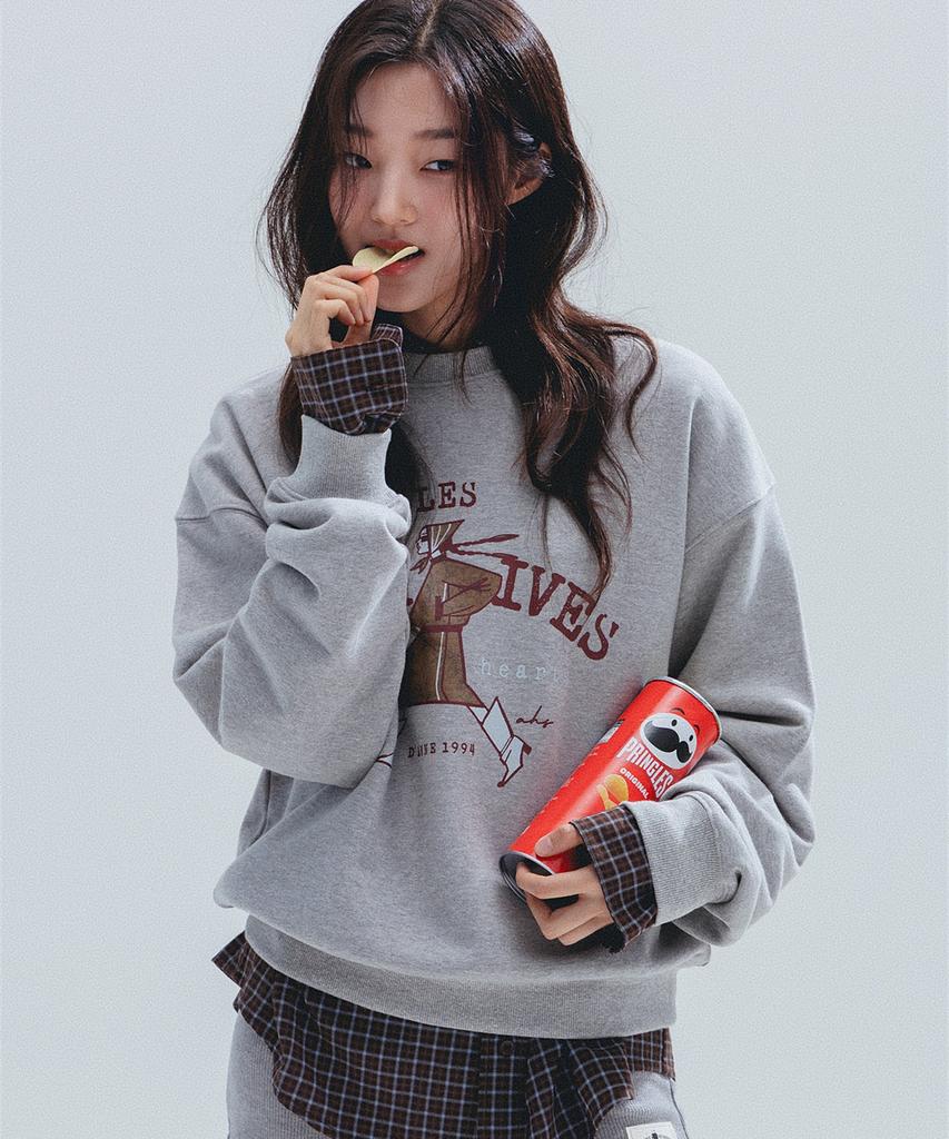 ANNEHEARTS Walking Girl Archive Sweatshirt_Melange