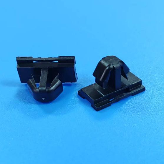 Domestic External Mount Clip 63CWCLIP02BK Wire Harness Connector