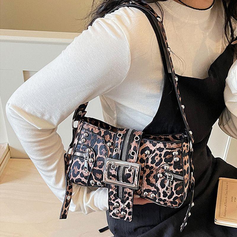 Yogodlns Borse a Spalla da Donna in PU Stile Punk con Borchie Moda Retro Y2k Stampa Leopardo Borsa Sottobraccio da Donna Design Raffinato con Cintura Borse Cool per Ragazze
