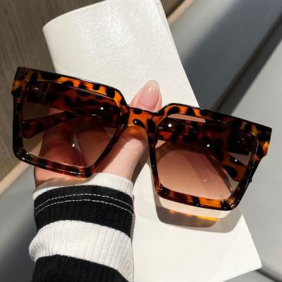 Classic Vintage Rectangle Sunglasses Women'S Design Brand Square Sun Glasses Outdoor Leisure Women Eyewear Uv400