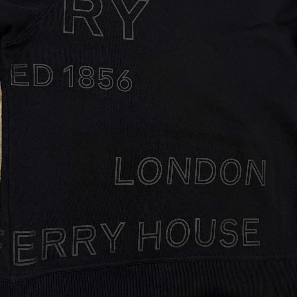 BURBERRY Horseferry Logo Hoodie Black Men's Size XS Model 8035978