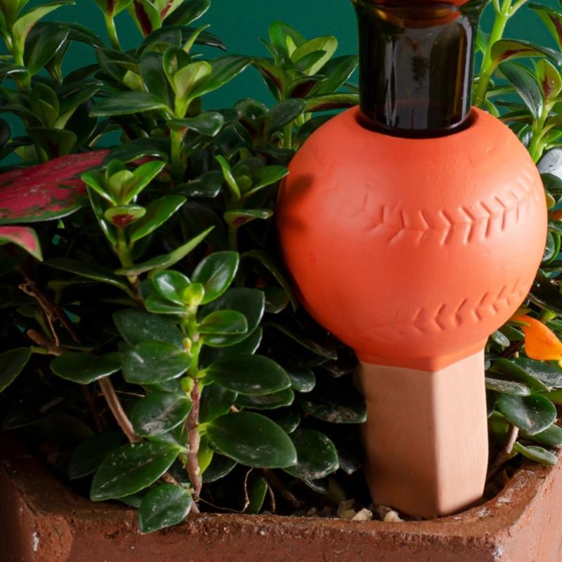 4Pcs Plant Watering Devices Self Watering Spikes Plant Waterer Self Watering Terracotta Spikes Automatically Water