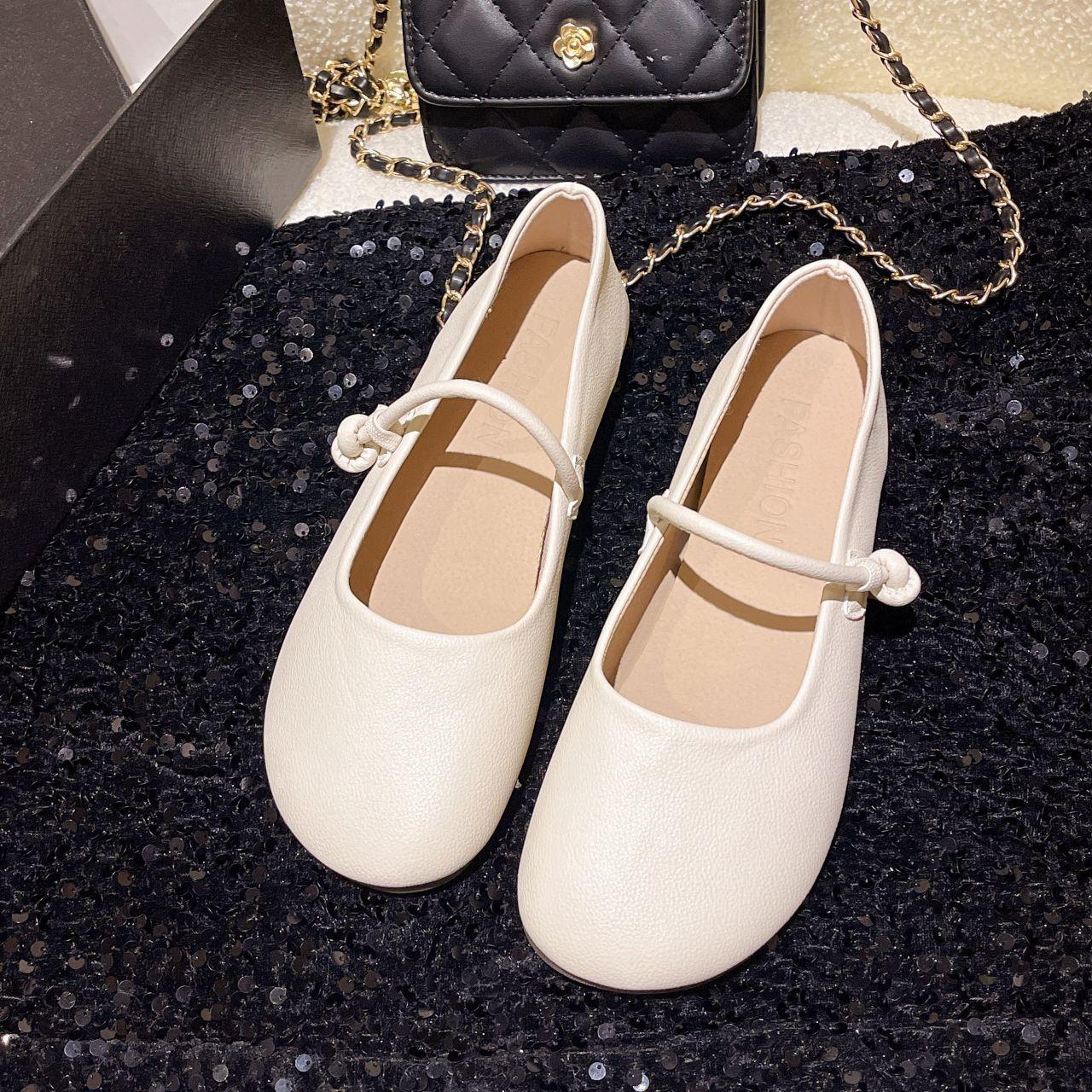 

Нежные туфли Мэри Джейн женские 2025 новые весенние вечерние туфли на низком каблуке с круглым носком французские туфли с юбкой одинарные маленькие кожаные туфли 40