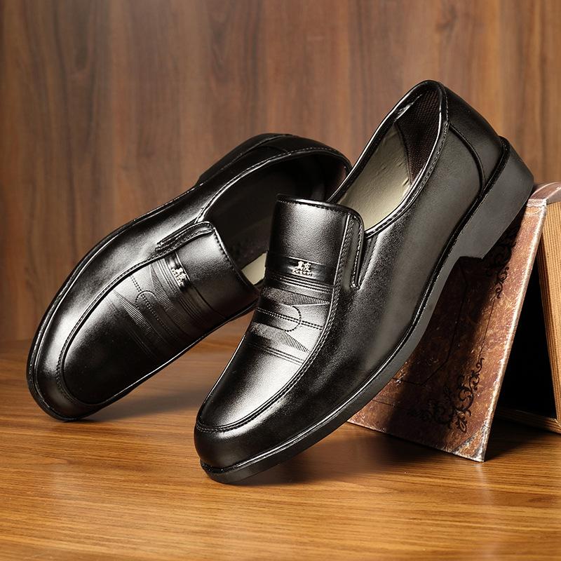 New Factory Direct Sales Wenzhou Men's Shoes Stall British New Products Men's Leather Shoes Men's Casual Shoes Single Shoes Batch