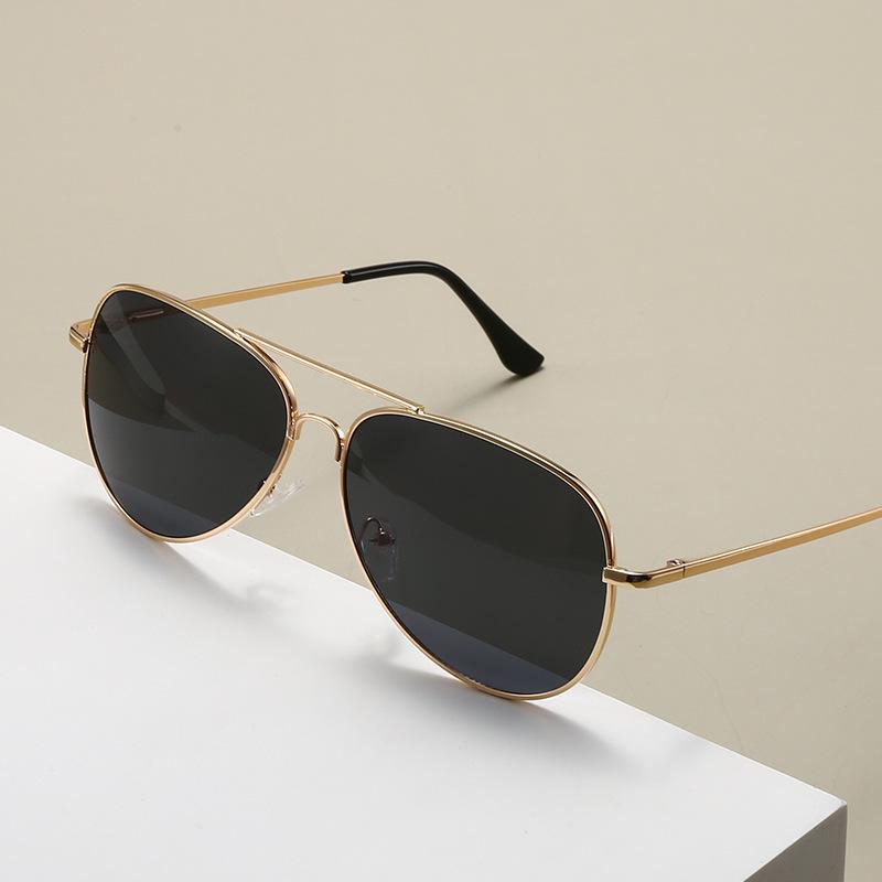 New Classic Men Women Sunglasses Fashion Metal Pilot Driving Fishing Sun Glasses UV400 Vintage Eyewear