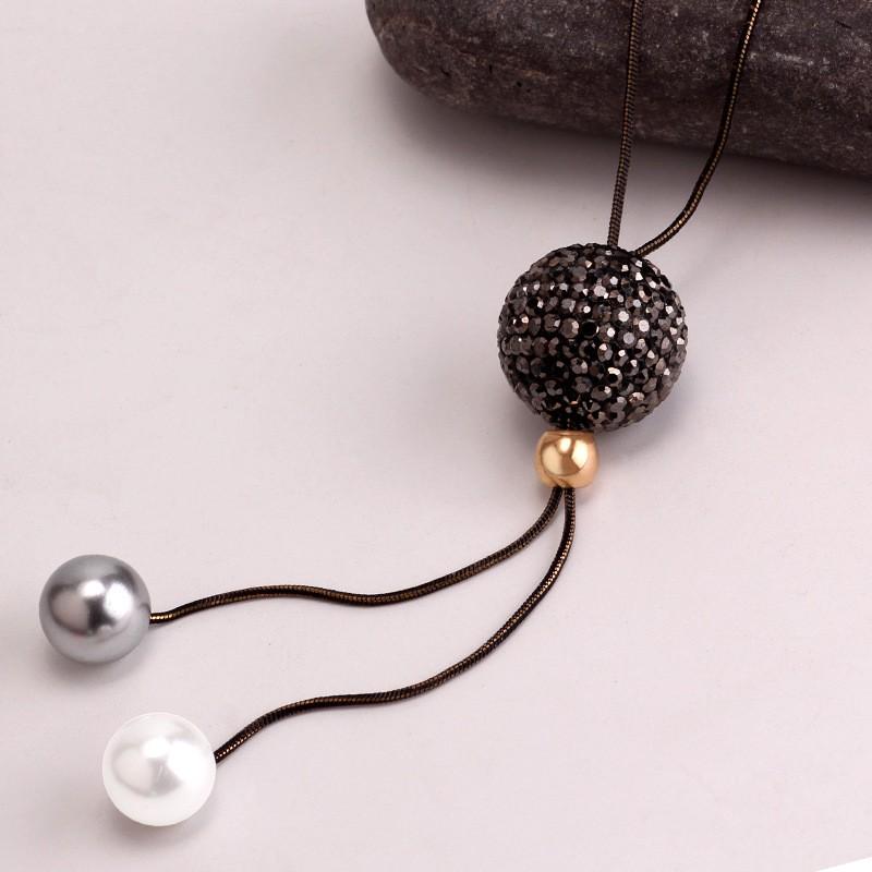 Elegant Rhinestone Pearl Pendant Sweater Chain - Versatile Autumn/Winter Women's Jewelry