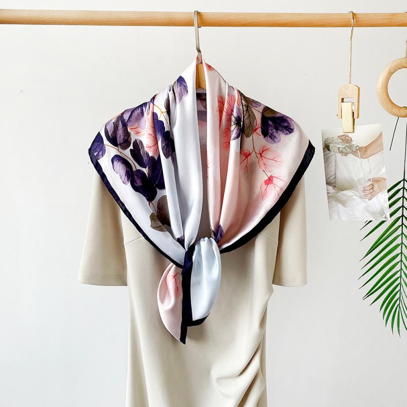 Seidenschal für Damen Frühling und Sommer Neu Satin Bedruckt Imitation Seidenschal Großes Quadratisches Tuch Temperament Schal Kopftuch