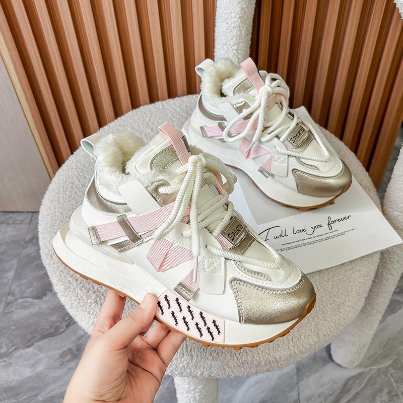 TUINANLE Women's Winter Sneakers Outdoor Anti-Slip Warm Plush Lined Running Shoes Casual Lace-Up Faux Leather Sports Shoes Plus Size for Female