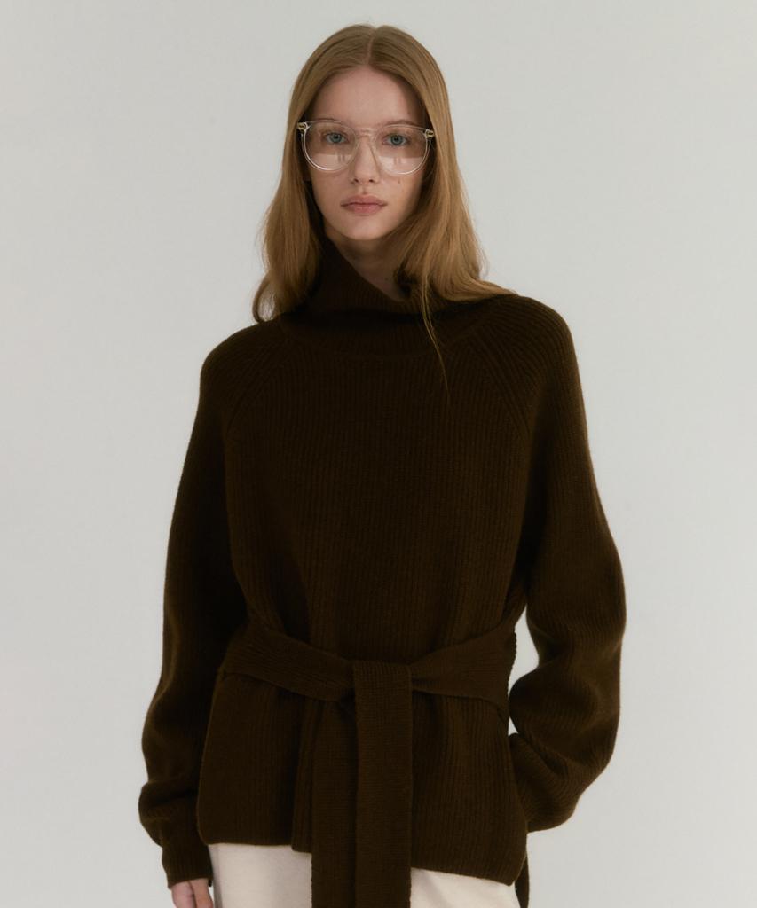 LEI AVERY Merino Wool Belted High-Neck Rib Knit (Brown)