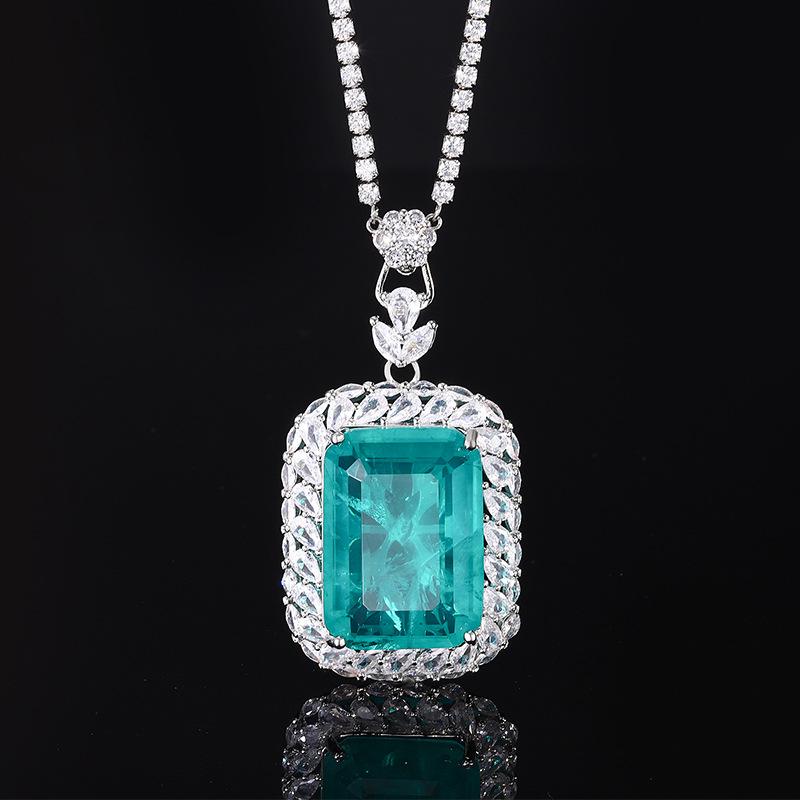 Jewelry Copper Bottom Gold Plated Fashion Imitation Emerald Square 20 * 28 Pendant Necklace