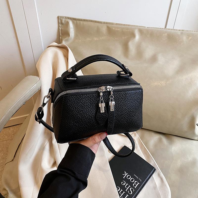 

Нишевая популярная новая мода двойная сумка-подушка с затяжкой портативная на плечо кроссбоди трендовая женская сумка чёрный