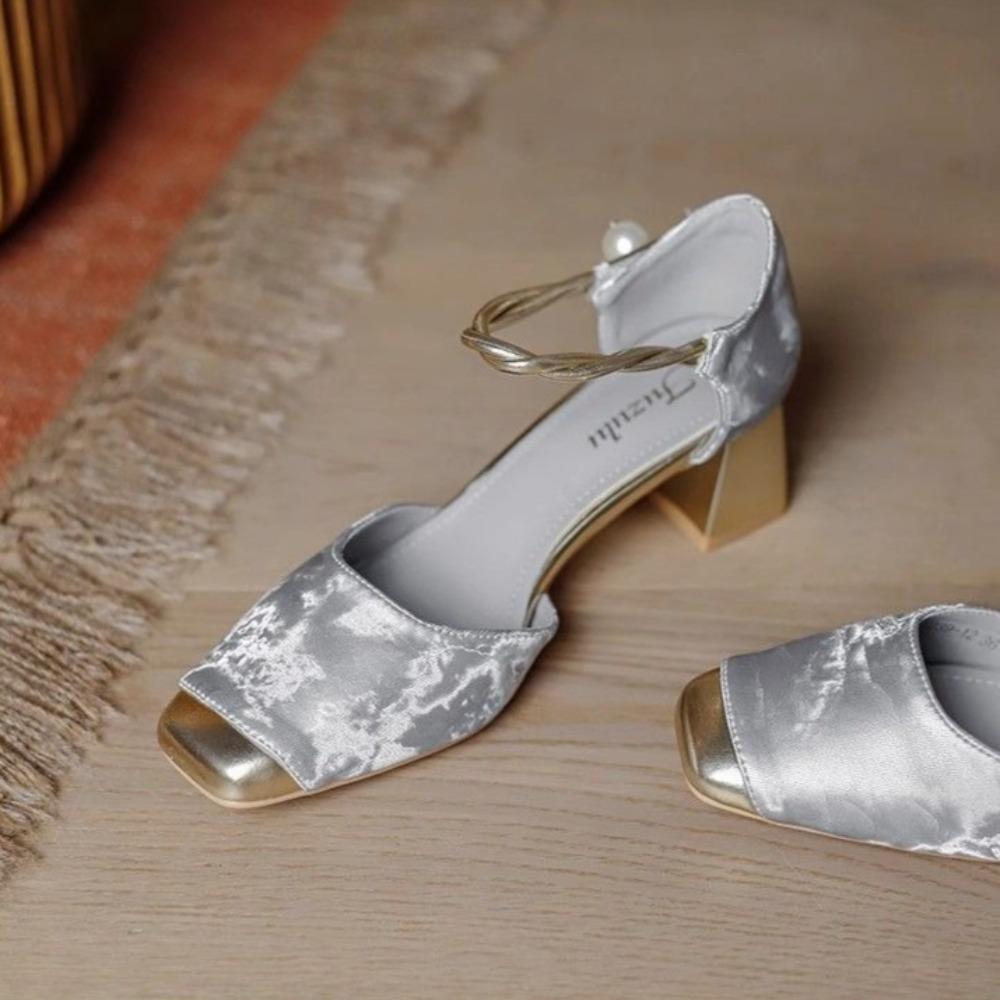 Sandalen mit Absatz Retro Eckiger Zehenbereich Hohe Absätze Damen Hohle Brautjungfern Hochzeitsschuhe Neuer Chinesischer Stil Taschenkopf Sandalen Damen