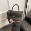 High-end women's bags New fashion niche design One shoulder messenger bag Small square bag