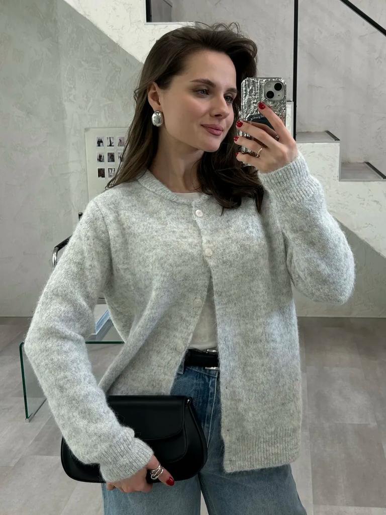 Europe and the United States hot-selling soft knitted cardigan women's 2026 new retro buckle gray sweater jacket ins wind