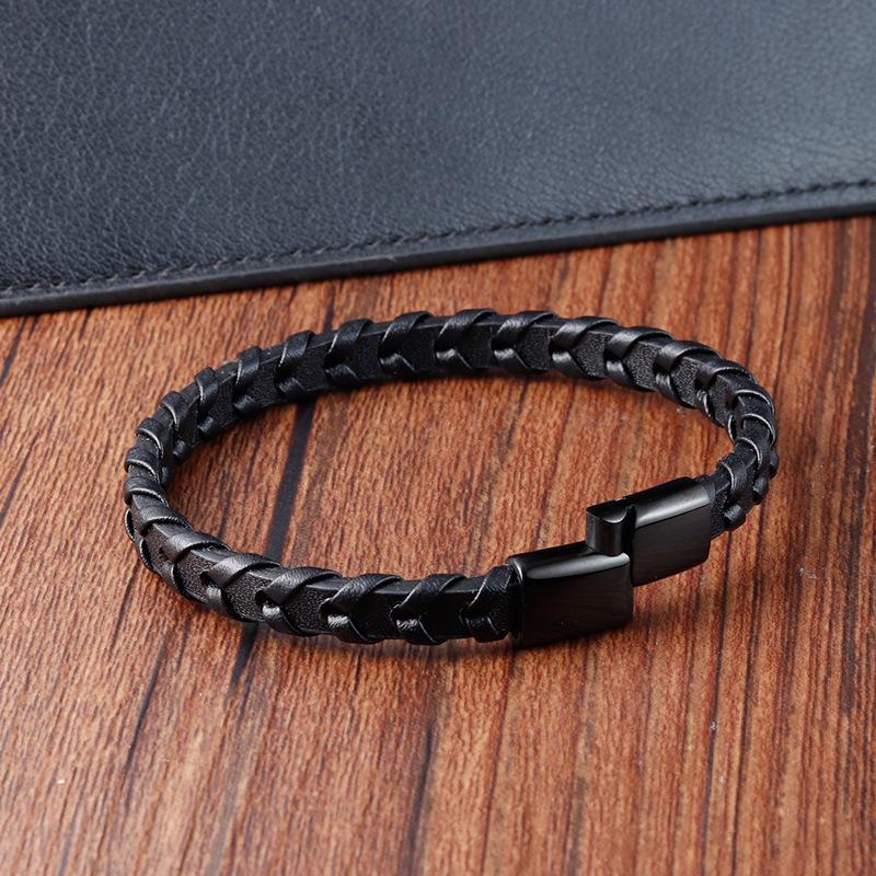 European and American Accessories, Simple Titanium Steel Men's Leather Bracelet, Black Bracelet Student Jewelry 2026