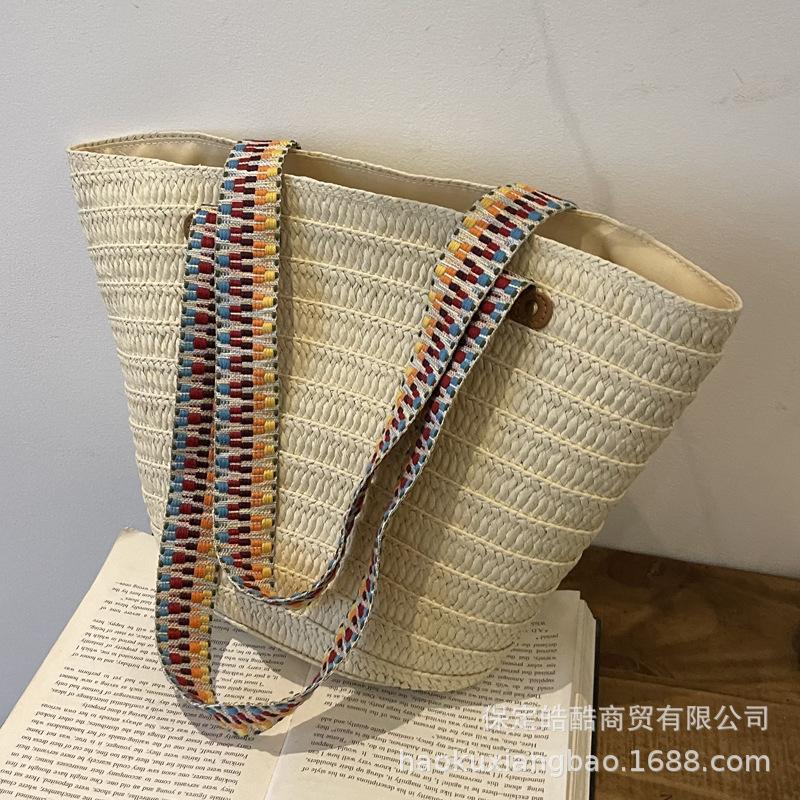 Straw Bag Women's Large Capacity 2025 New Vacation Beach Straw Bag Woven Bucket Bag Vegetable Basket Seaside Tote Bag