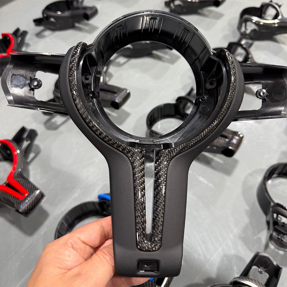 For BMW M2 F87 M3 F80 M4 F82 M5 F10 F30 M6 F06 3 Series 5 Series Carbon Fiber Steering Wheel Key Trim Cover Assembly