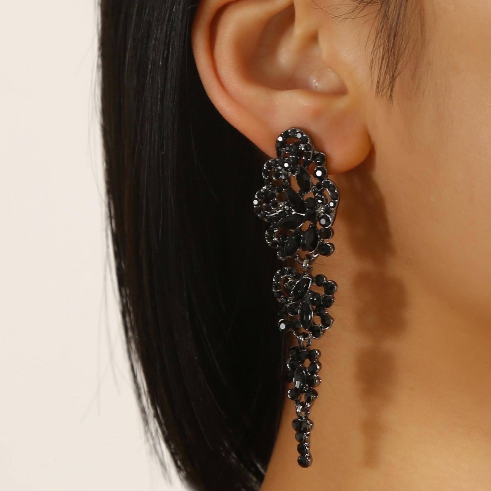 

Exaggerated Long Earrings, Hollowed-out Alloy Earrings For Women, Elegant And Stylish Accessories. One Size