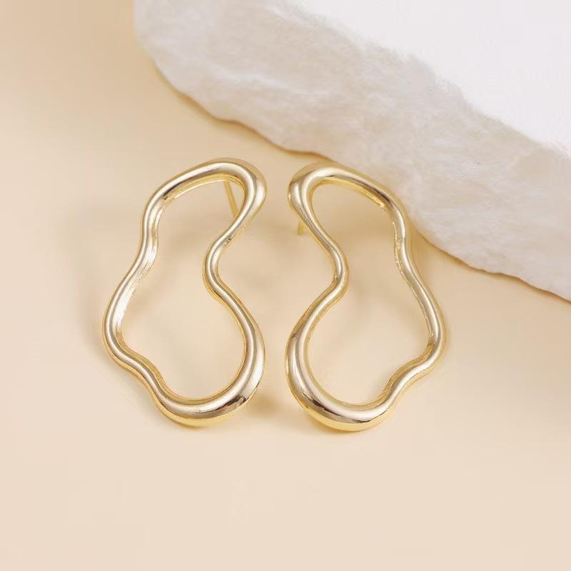 Heart-Shaped Irregular Hypoallergenic Women s Fashion Earrings