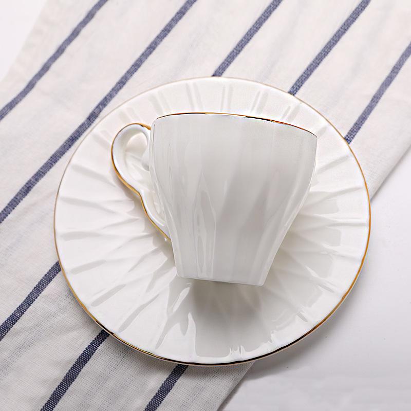 Bone China Coffee Cup and Plate Handmade Gold Embossed Ceramic Cup European Afternoon Tea Ceramic Cup Plate Porcelain Tea Mug