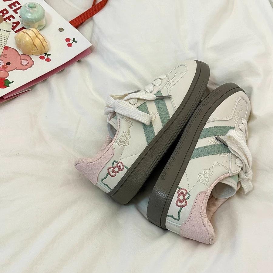 Flat white shoes summer niche trend board shoes versatile board shoes niche shoes children's new