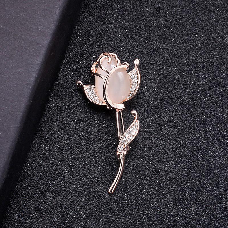 Elegant Peony Brooch: High-End Chinese Style Corsage Pin
