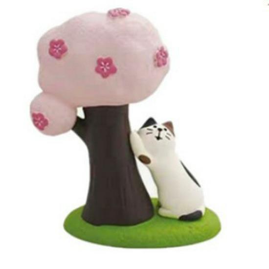 Cherry Blossom Dollhouse Decor: Japanese Heart Tree Resin Ornaments