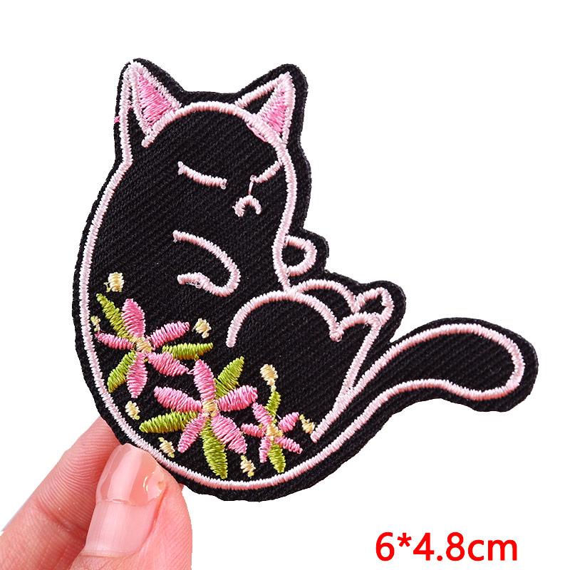 NEW Cartoon Animal Embroidered Patches Goose Frog Cat Patch Iron On Patches For Clothing Hats Jackets Backpack Embroidery Badges
