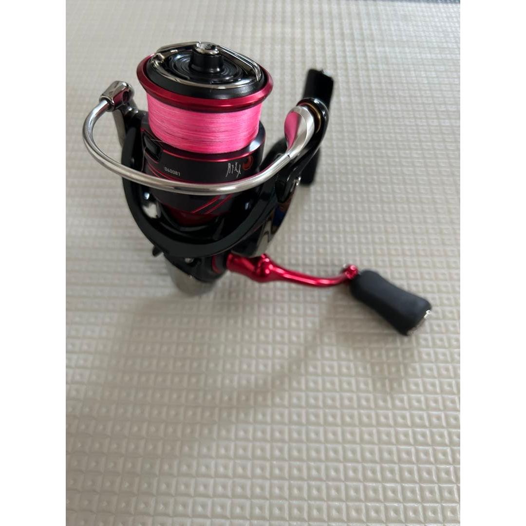 Used DAIWA 18 month beauty MX 2000S-P spinning reel body