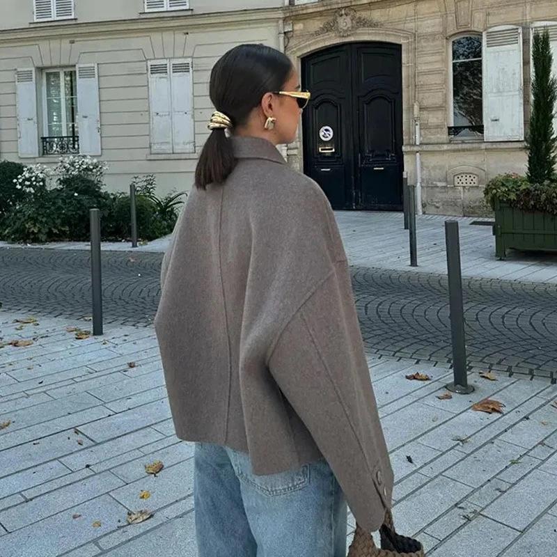 Women's Autumn/Winter Street Fashion Woolen Short Coat with Lapel Collar