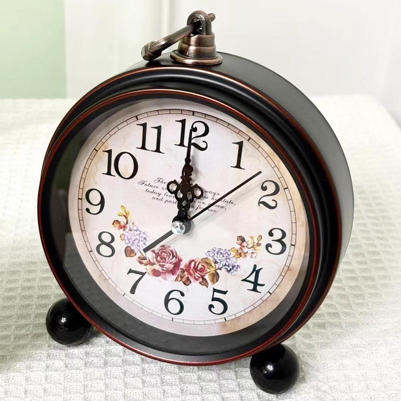5.5-inch Retro Silent Metal Alarm Clock for Students and Children, Desktop/Desktop Clock