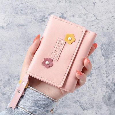 "Portafoglio Slim da Donna alla Moda a Tre Ante - Mini Porta Carte Girly"