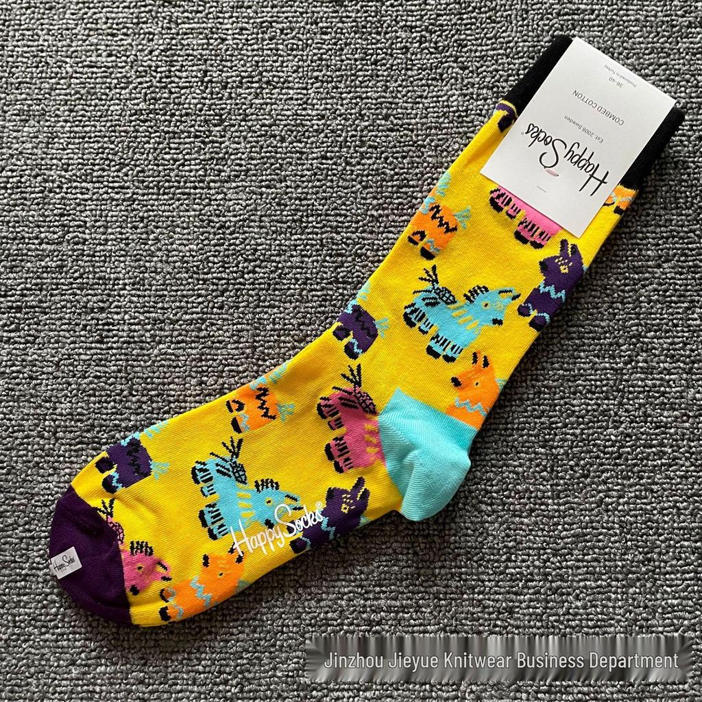 Trendy Swedish Mid-Calf Happy Socks: Women's & Couples' Leg-Shaping Spring/Autumn Style