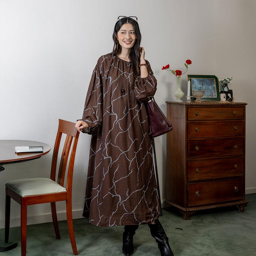 Laengsseon Ls_Chocolate Long-Sleeved Dress_Brown