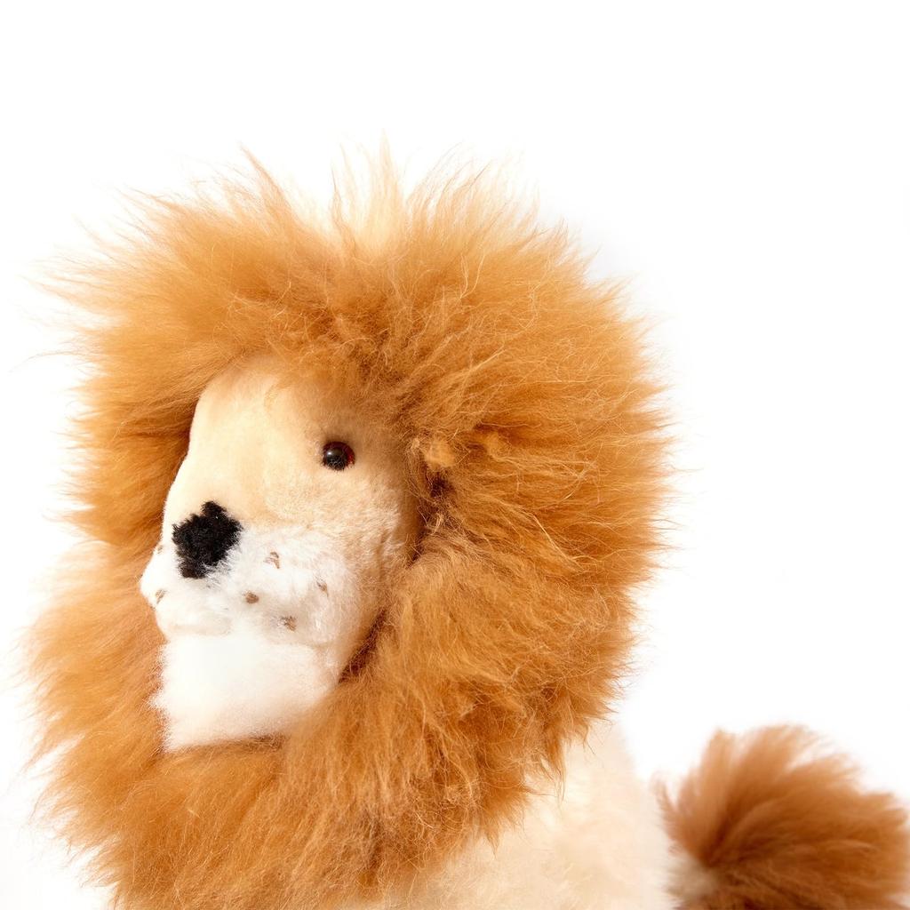 INJOI Plush Animal, Natural Alpaca Fur, Rare, Fluffy, Handmade, Cute, Perfect Gift for Anniversaries and Special Occasions (Lion, 30cm, Natural,