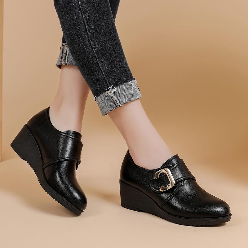 

CINESSD 2025 Новые кожаные туфли с глубоким вырезом, туфли на платформе и танкетке, женские осенне-зимние туфли, элегантные черные туфли 37