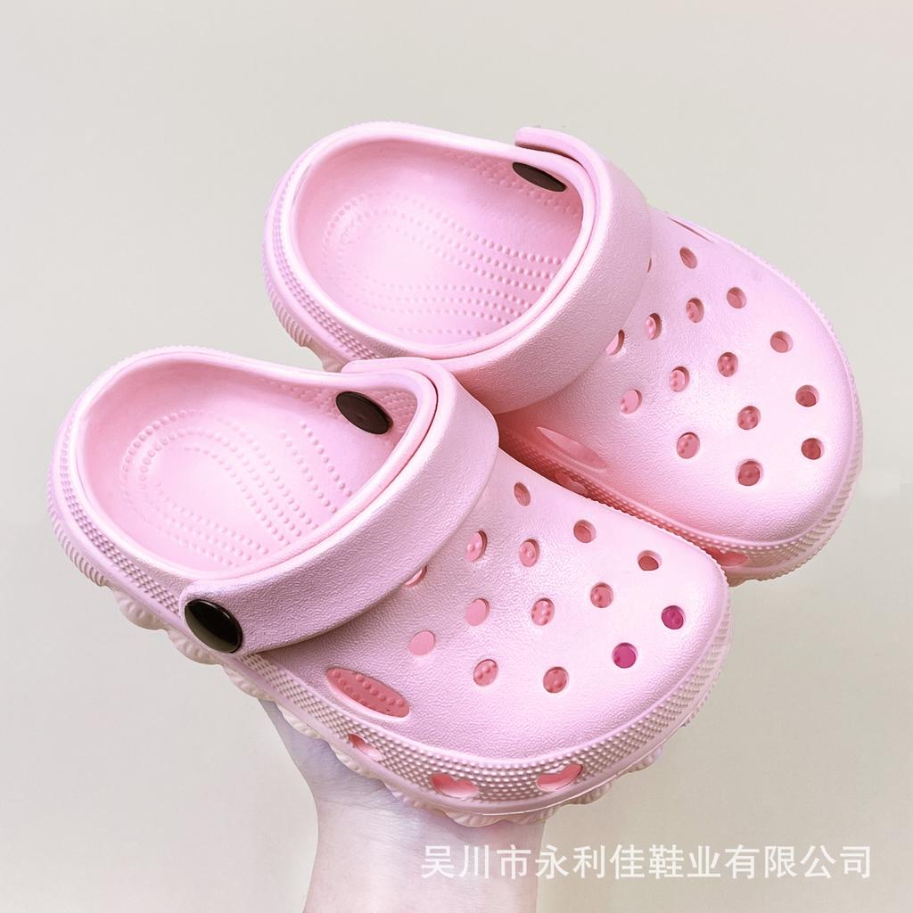 Thick-soled children's clogs, non-slip, outdoor, new spring/summer model EVA Children's home sandals and clogs