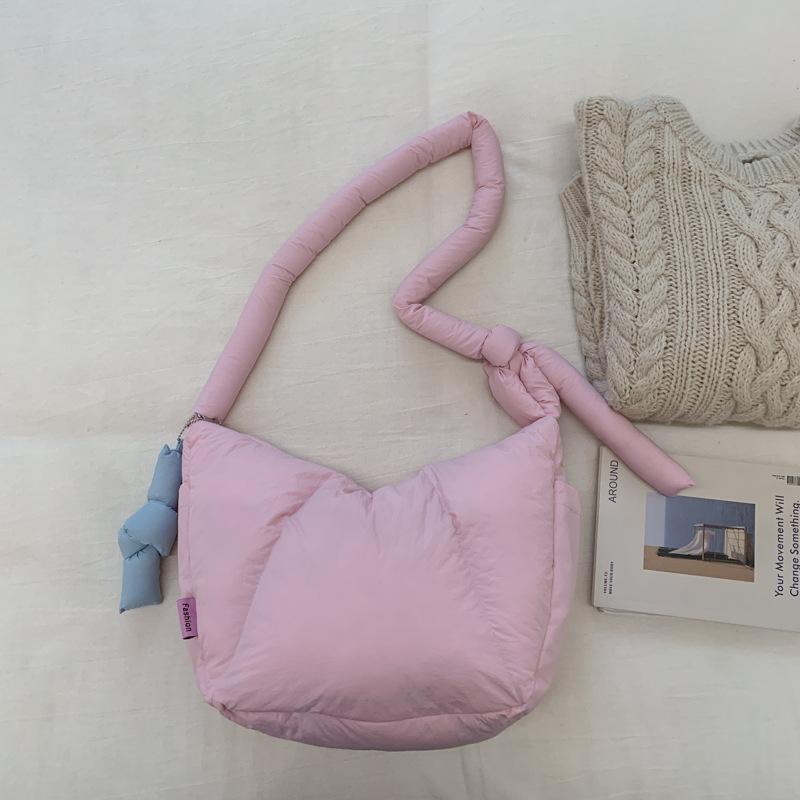 Simple casual portable dumpling bag women's bag 2025 winter new high-value large-capacity foreign-style shoulder bag women